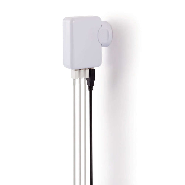 Adattatore da viaggio con quattro porte USB bianco - personalizzabile con logo