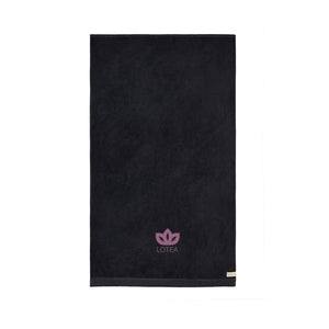 Asciugamani VINGA Birch 90x150 nero - personalizzabile con logo