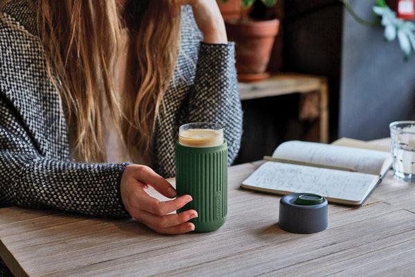 Bicchiere da viaggio Black+Blum in vetro 340ml - personalizzabile con logo