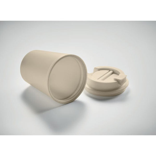 Bicchiere in PP riciclato con coperchio - personalizzabile con logo