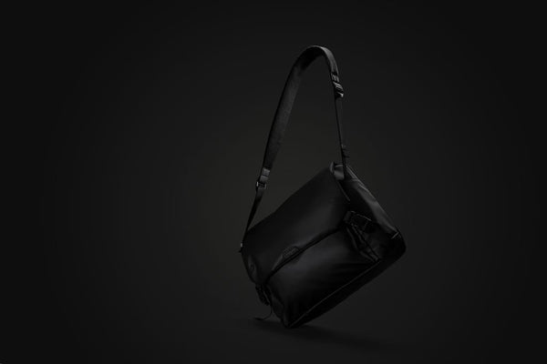 Borsa a tracolla Swiss Peak OSLO RCS nero - personalizzabile con logo
