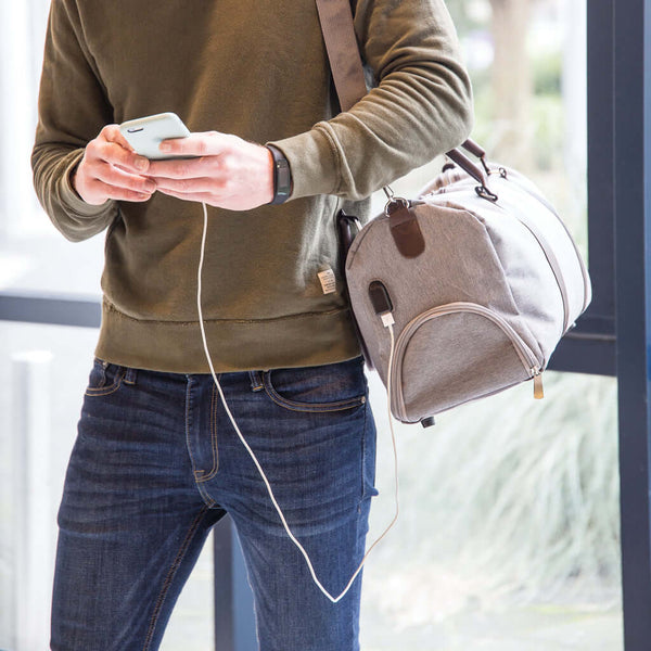 Borsa weekend con uscita USB - personalizzabile con logo