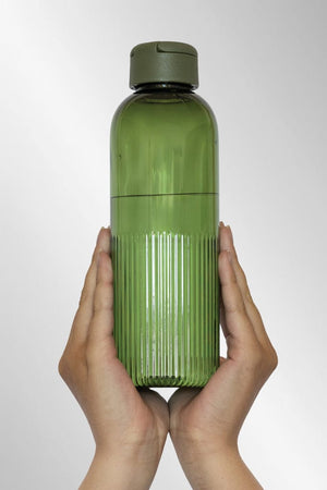 Bottiglia ermetica con manico Ripple in rPET RCS 750ML - personalizzabile con logo
