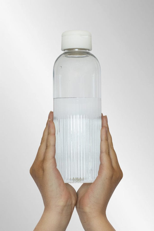 Bottiglia ermetica con manico Ripple in rPET RCS 750ML - personalizzabile con logo