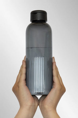 Bottiglia ermetica con manico Ripple in rPET RCS 750ML - personalizzabile con logo