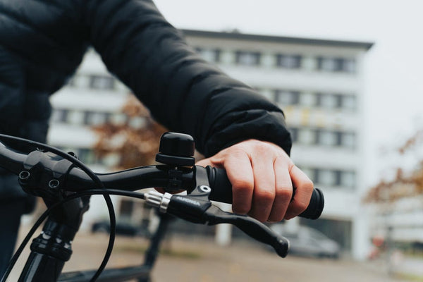 Campanello per bicicletta Pedalfinder con localizzatore nero - personalizzabile con logo