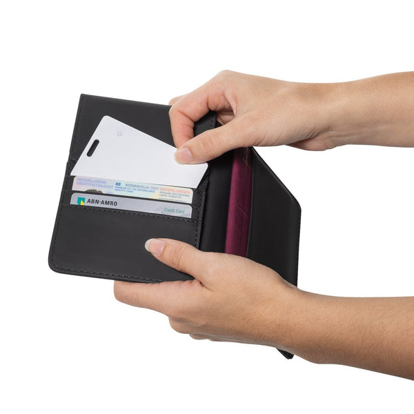 Card ultrasottile ricaricabile Findit Dual rPlastic RCS bianco - personalizzabile con logo