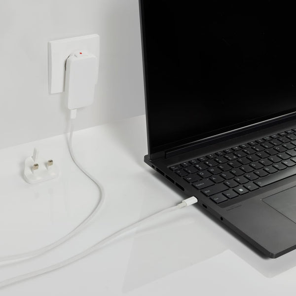 Caricabatterie sottile Fluxo 65W GAN con conettori RCS bianco - personalizzabile con logo