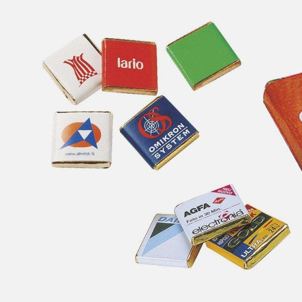 CIOCCOLATINI QUADRATI PERSONALIZZATI 2000 pezzi / Al Latte - personalizzabile con logo