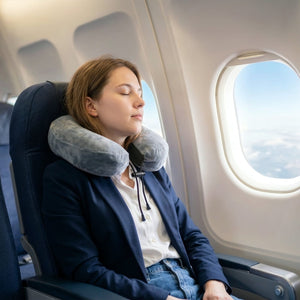 Cuscino da viaggio sagomato in memory foam con custodia in EVA Grigio - personalizzabile con logo