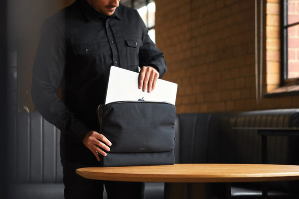 Custodia porta PC 16" Bellroy nero - personalizzabile con logo