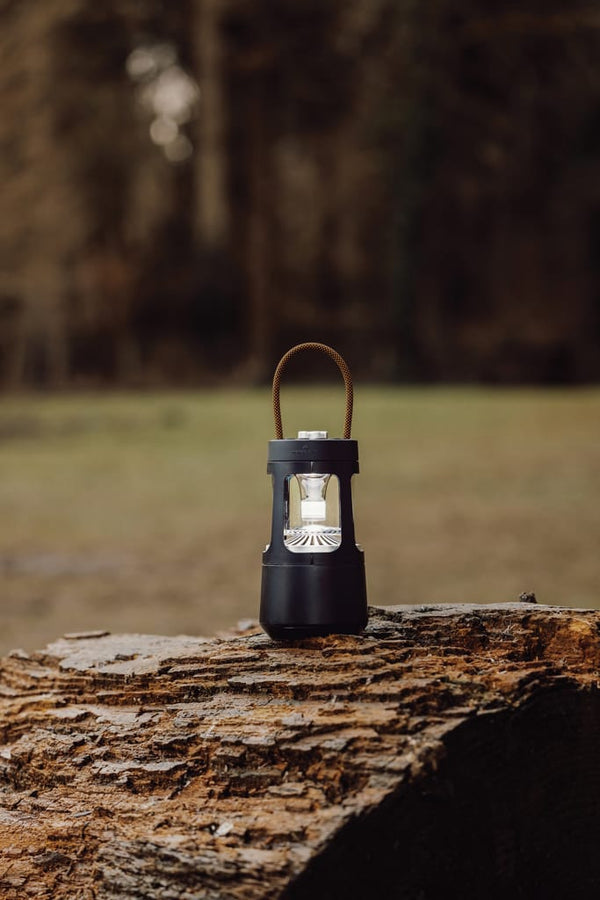 Lampada da campeggio Nordic Drift Everest IPX4 con Speaker 1 nero - personalizzabile con logo