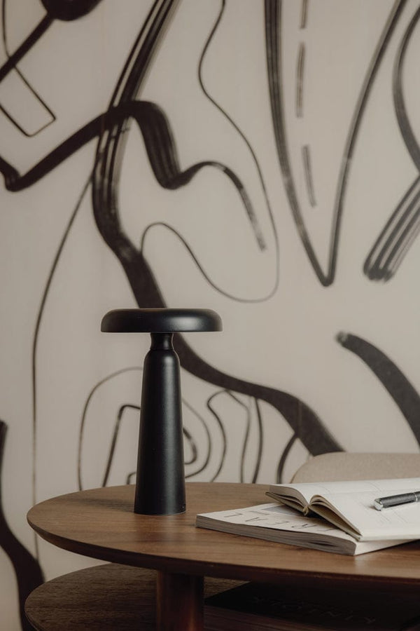 Lampada da tavolo VINGA Avery RCS - personalizzabile con logo