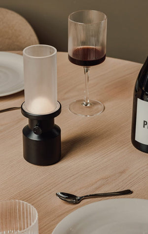Lampada da tavolo VINGA Niori RCS - personalizzabile con logo