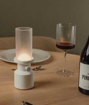Lampada da tavolo VINGA Niori RCS - personalizzabile con logo