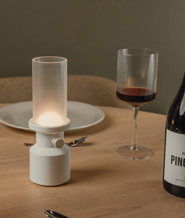 Lampada da tavolo VINGA Niori RCS - personalizzabile con logo