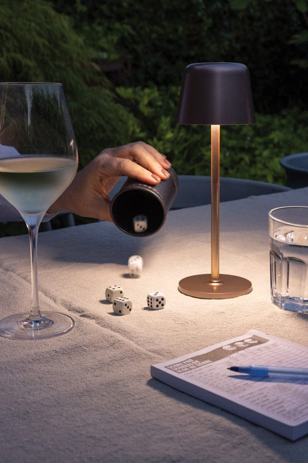 Lampada USB ricaricabile da tavolo Zenic in plastica RCS - personalizzabile con logo