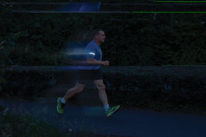 Luce running ricaricabile Lumi Sprint in rPlastica RCS grigio - personalizzabile con logo