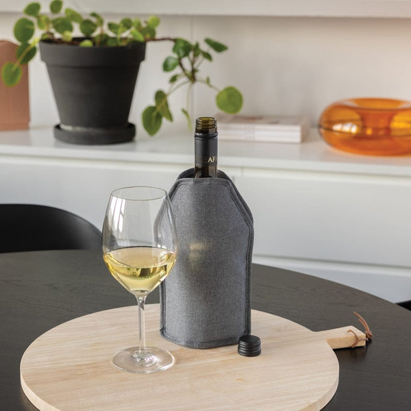 Manicotto termico Vino in rPET AWARE™ - personalizzabile con logo