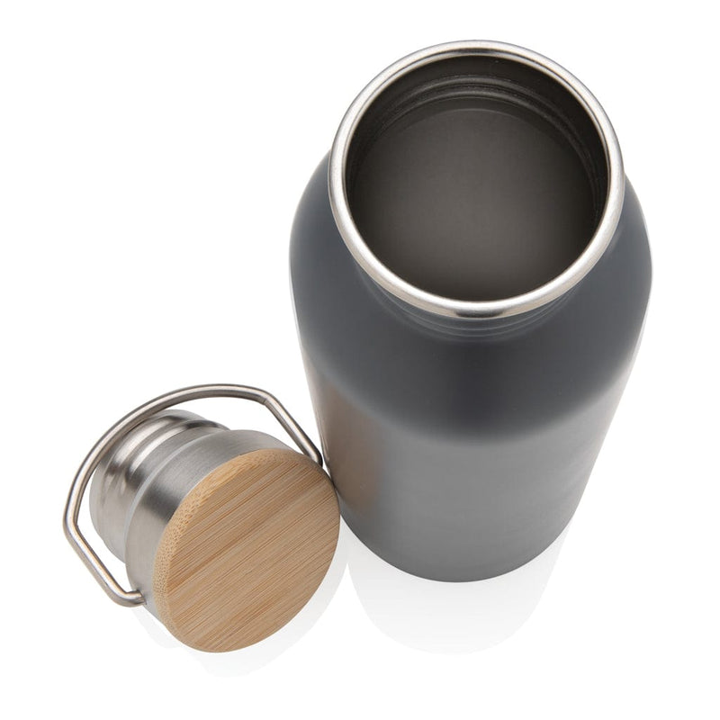 Moderna bottiglia in acciaio con tappo in bambù 700ml - personalizzabile con logo
