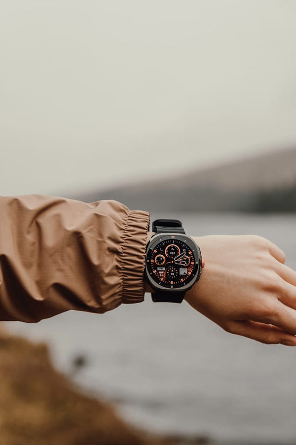 Orologio ad alte prestazioni Nordic Drift Titan nero - personalizzabile con logo