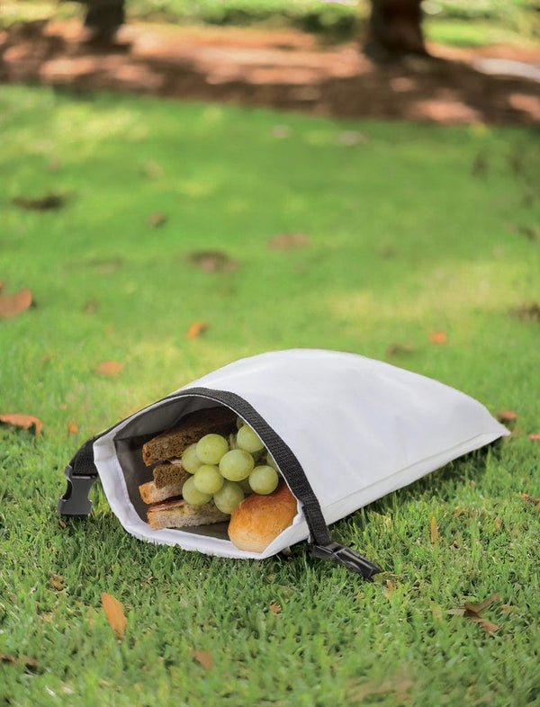 Portapranzo pieghevole 30x20 cm Snackstrap in rPET AWARE™ - personalizzabile con logo