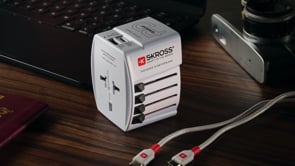 SKROSS Adattatore da viaggio universale Pro 3 poli
