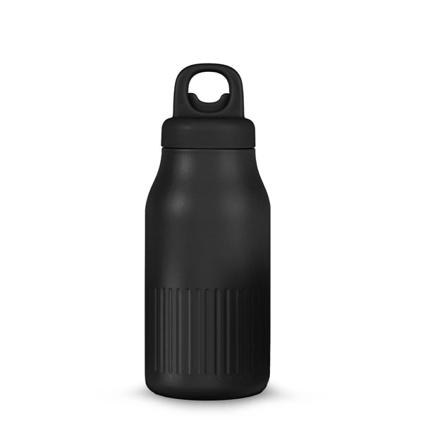 Sagaform Truls bottiglia in acciaio con pratico tappo a scatto (riciclato) 500 ml Nero - personalizzabile con logo