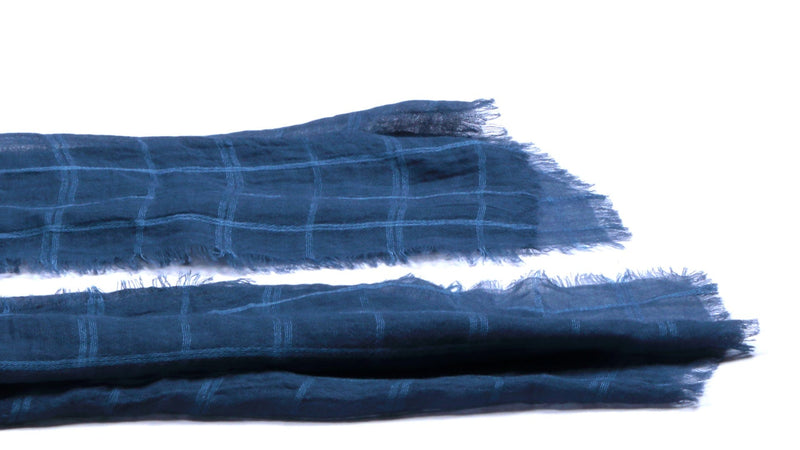 Sciarpa Mirtox Colore: grigio, bordeaux, blu navy €1.69 - 4830 GRI