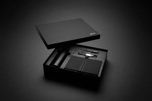 Set regalo business deluxe kit con bottiglia RCS nero - personalizzabile con logo