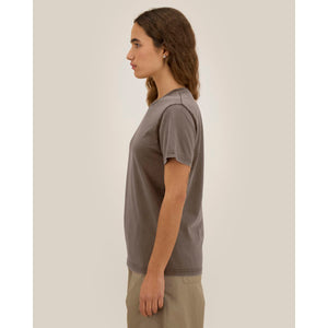T Shirt Unisex Garment Dyed Crafter Vintage - personalizzabile con logo
