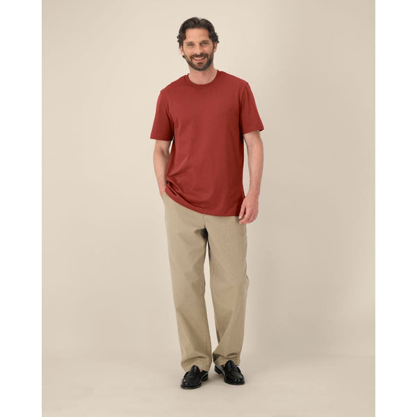 T Shirt Unisex Iconic Creator 2.0 earthy red / XS - personalizzabile con logo