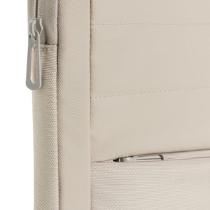 Tasca porta PC da 15,6" Armond in RPET AWARE™ - personalizzabile con logo