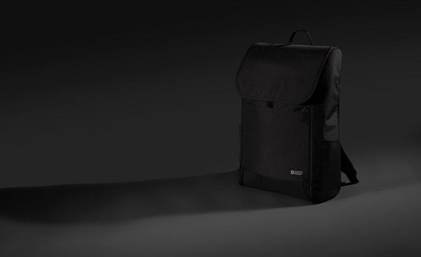 Zaino porta PC 15" cerniera allover Swiss Peak Fern AWARE™ nero - personalizzabile con logo
